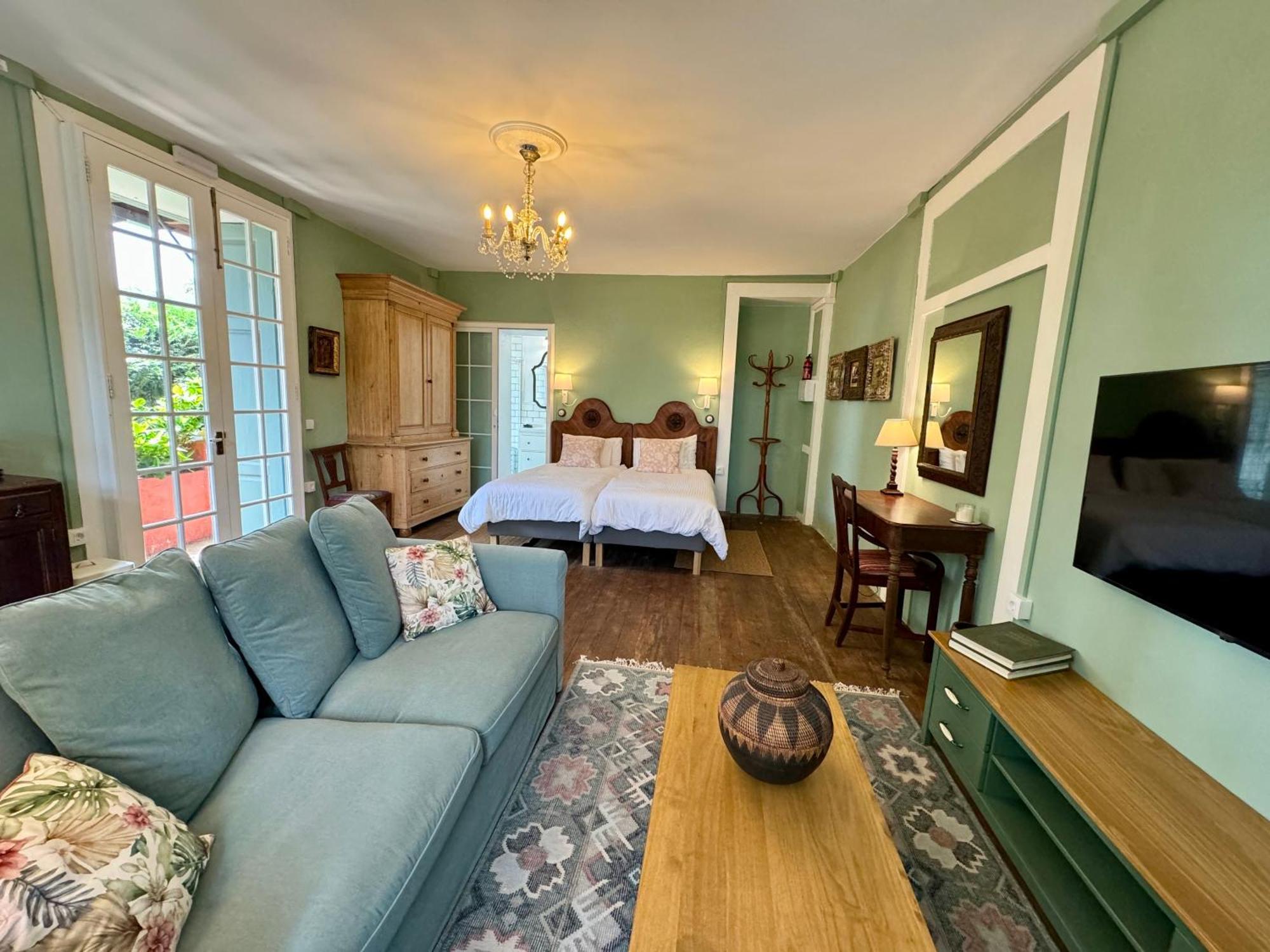 Farm stay La Principal Brena Alta
